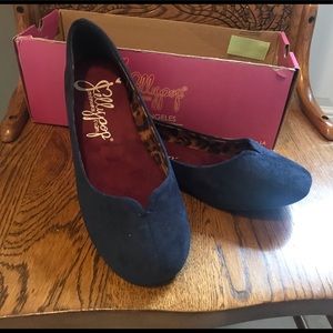 New in box navy blue suede flats